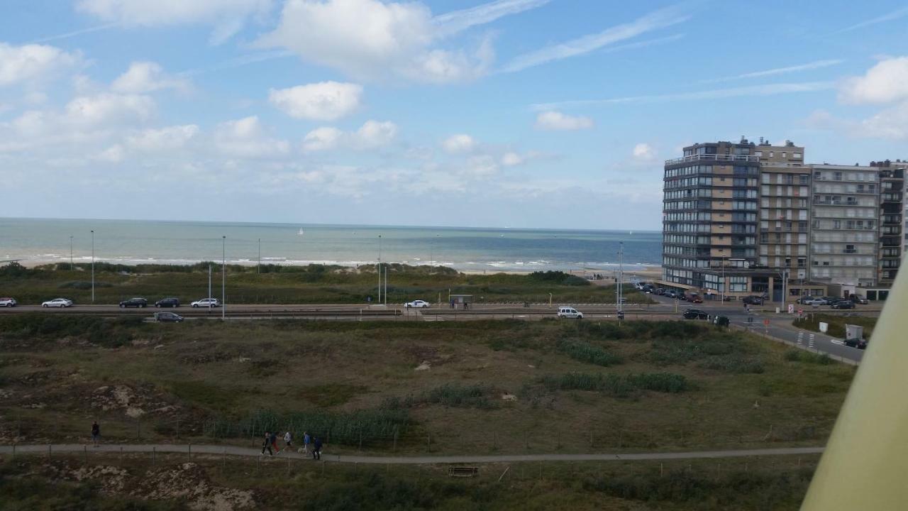Studio On The Beach With Sea View Middelkerke Exterior foto